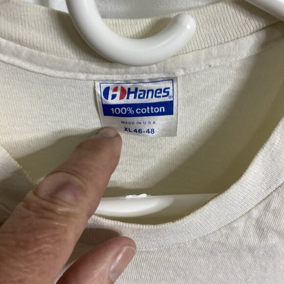 Vintage 1985 Grateful Dead Mens T Shirt Skeleton On Raft In Pool On TV Hanes XL - Picture 3 of 13